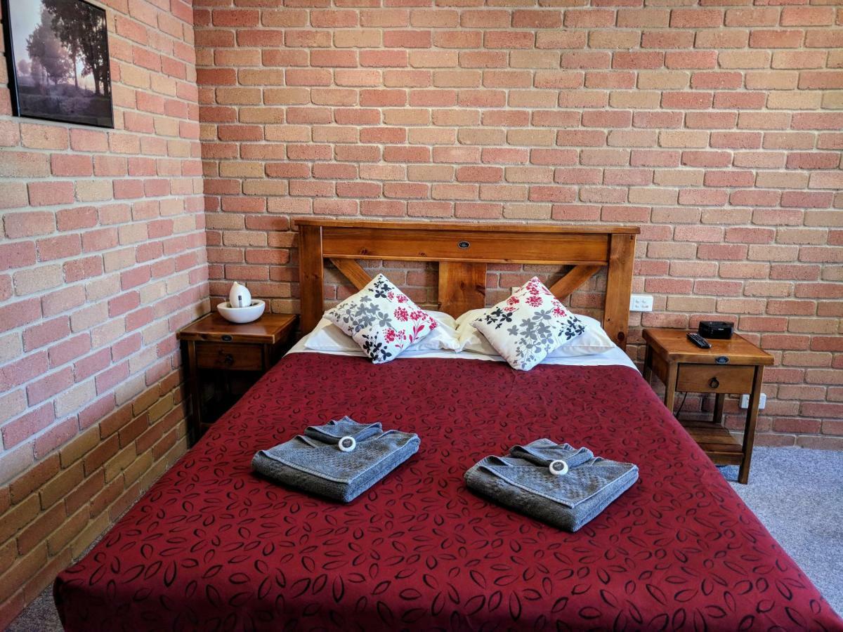 Travellers Inn Kaniva Εξωτερικό φωτογραφία