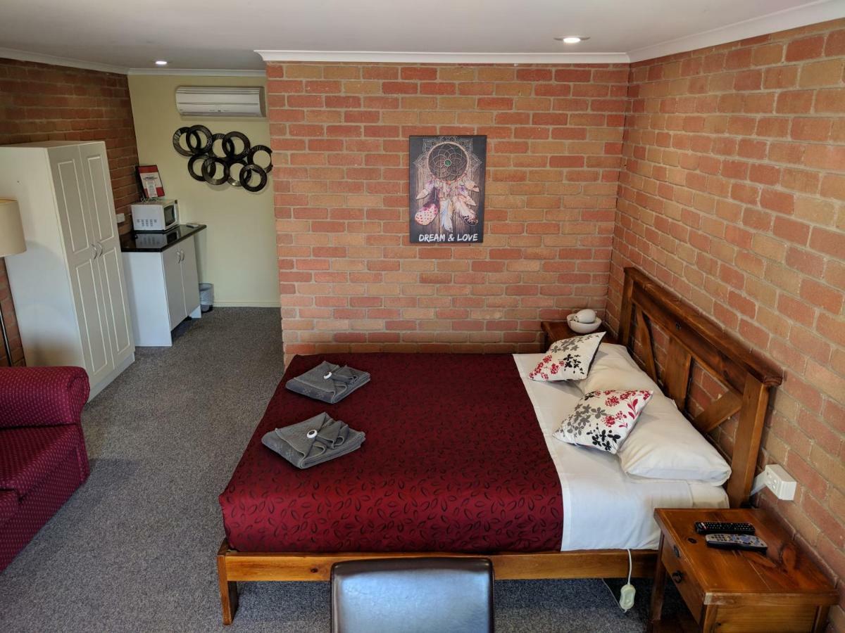 Travellers Inn Kaniva Εξωτερικό φωτογραφία