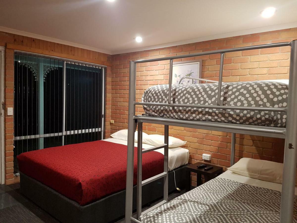 Travellers Inn Kaniva Εξωτερικό φωτογραφία