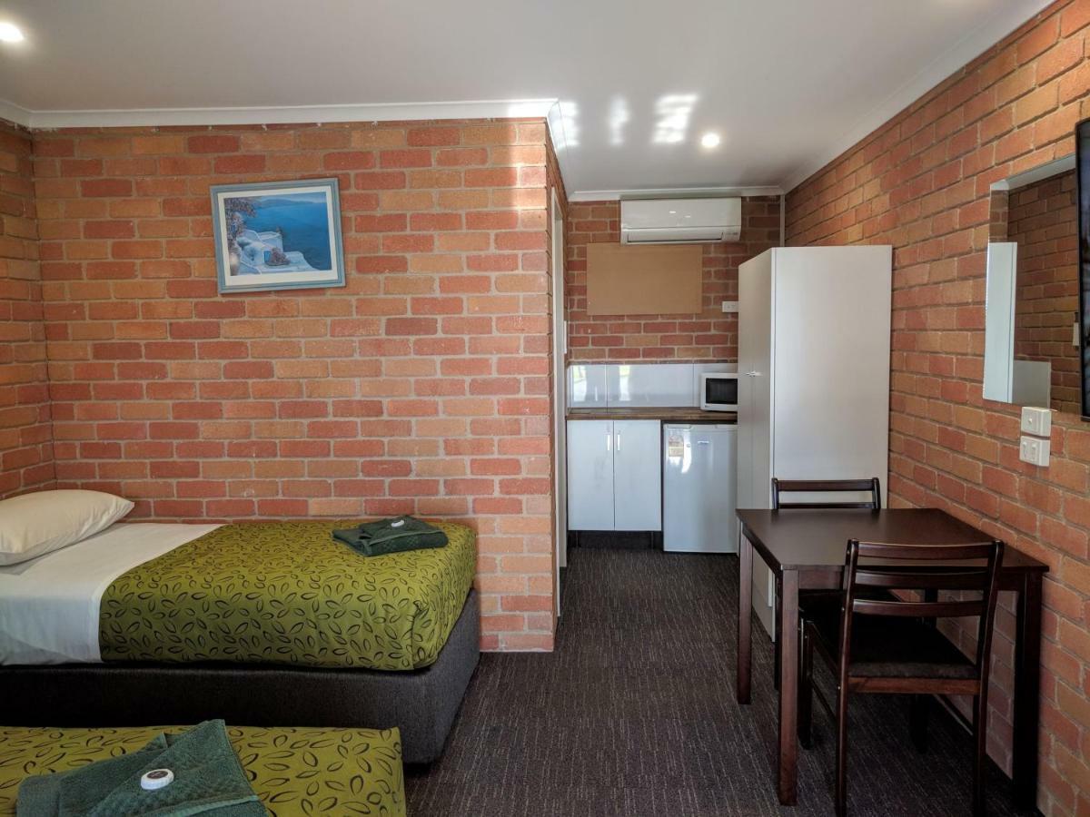 Travellers Inn Kaniva Εξωτερικό φωτογραφία