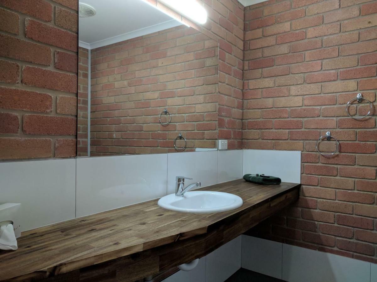 Travellers Inn Kaniva Εξωτερικό φωτογραφία