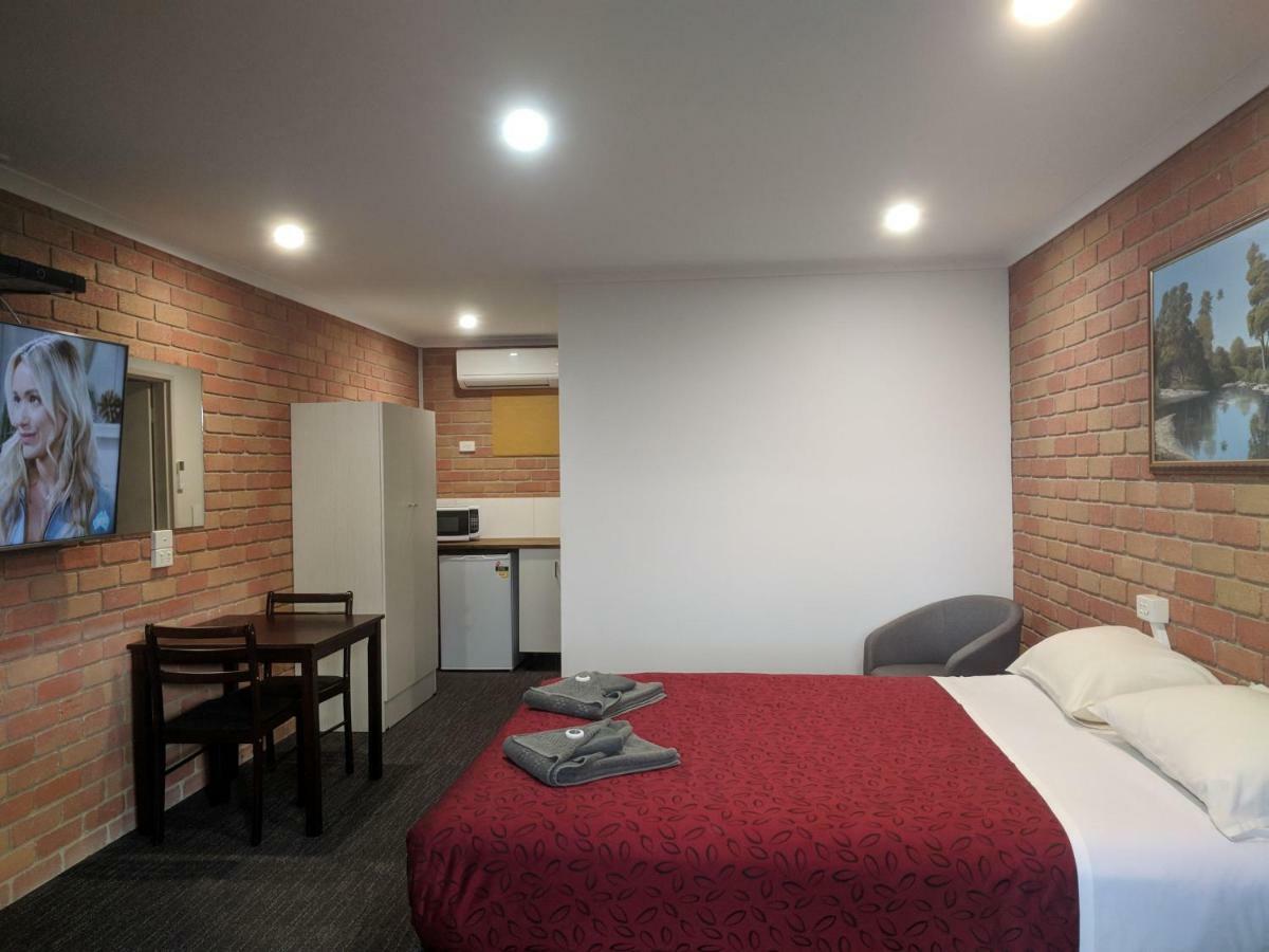 Travellers Inn Kaniva Εξωτερικό φωτογραφία